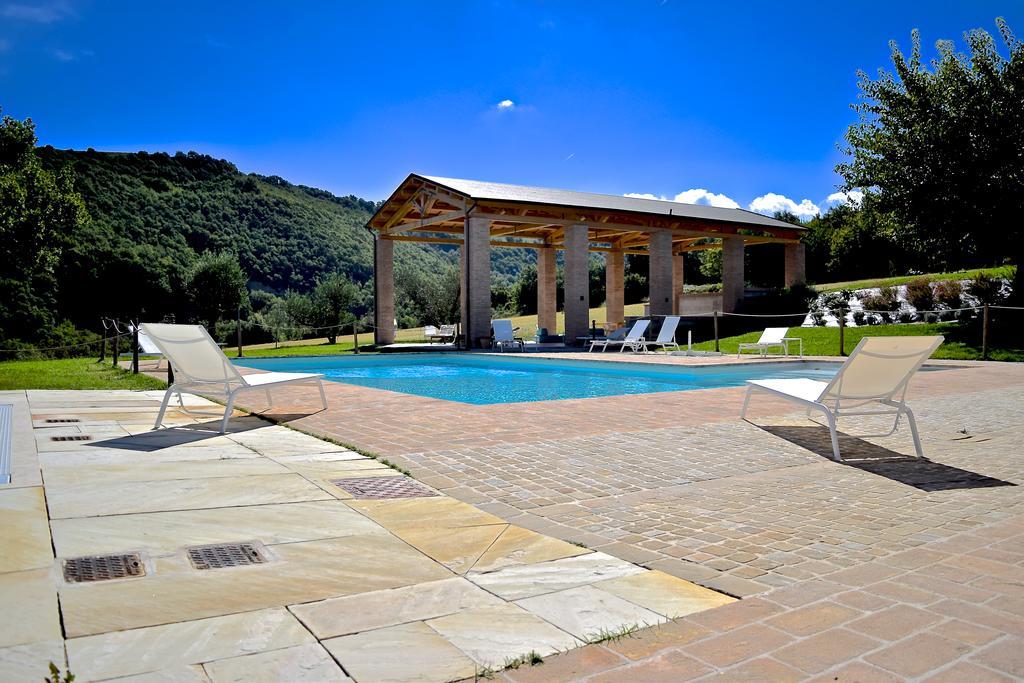 Amico Country House Serra San Quirico Exterior photo